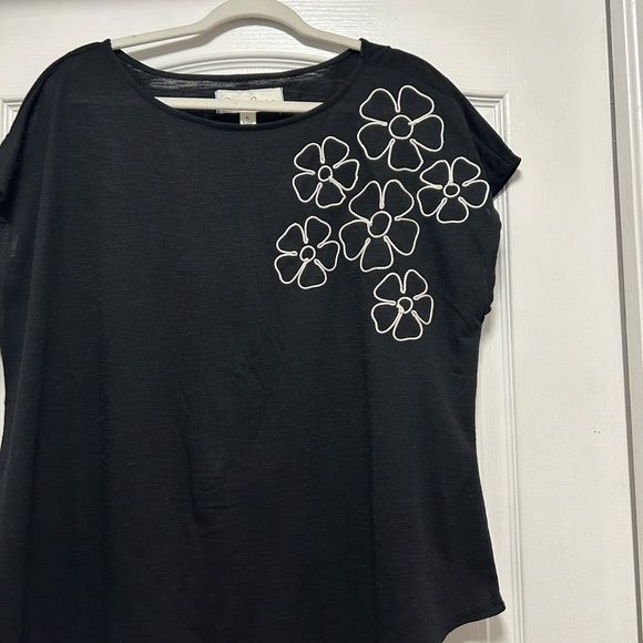 French Laundry Black Top with White Floral Accents NWOT - Picture 2 of 5